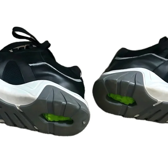 VERSACE Squalo (Unisex) Black Chunky Low Top Sneakers US Men's Size 7 Wmns Sz 9 - Picture 6 of 10